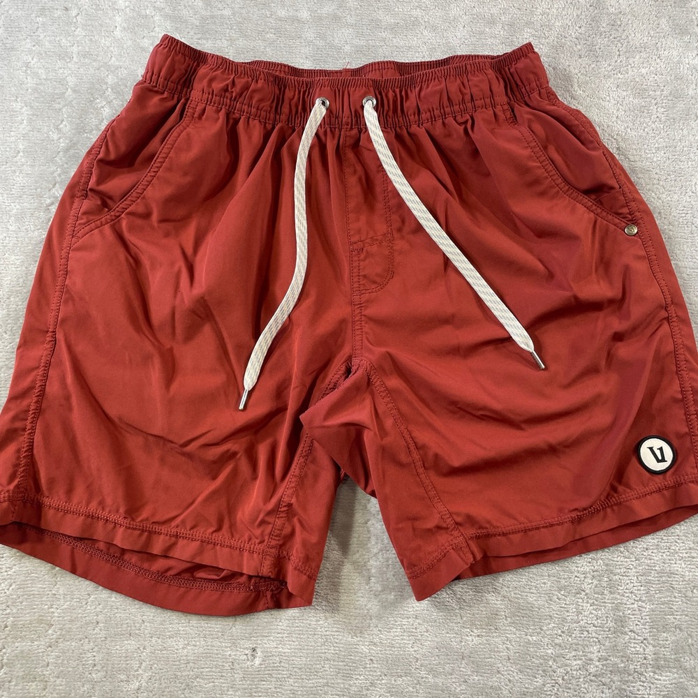 Vuori Kore Shorts Men Medium Rust Red Athletic Training Gym Workout Running V302